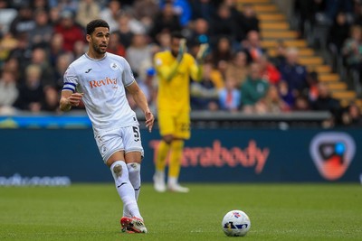 180426 - Swansea City v Southampton - Sky Bet Championship - Ben Cabango of Swansea City