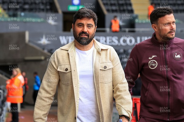 180426 - Swansea City v Southampton - Sky Bet Championship - Swansea City Manager Vitor Matos