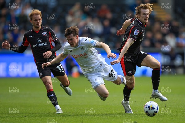 180426 - Swansea City v Southampton - Sky Bet Championship - Sam Parker of Swansea City and Flynn Downes of Southampton