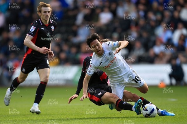 180426 - Swansea City v Southampton - Sky Bet Championship - Eom Ji-Sung of Swansea City