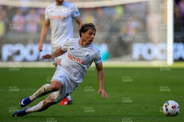 180426 - Swansea City v Southampton - Sky Bet Championship - Goncalo Franco of Swansea City