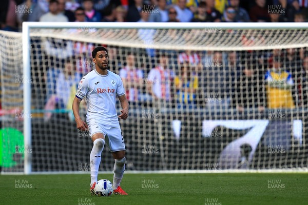180426 - Swansea City v Southampton - Sky Bet Championship - Ben Cabango of Swansea City