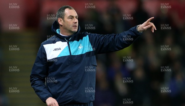 310117 - Swansea City v Southampton - Premier League - Swansea Manager Paul Clement during the match