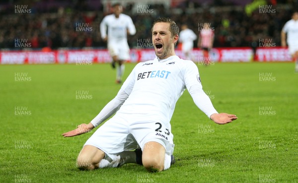 310117 - Swansea City v Southampton - Premier League - Gylfi Sigurdsson of Swansea City celebrates scoring a goal