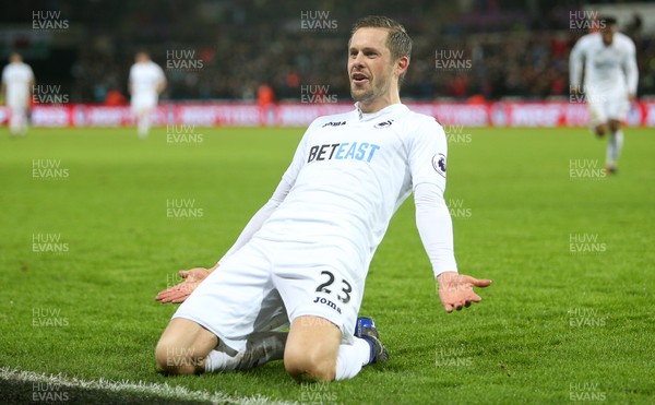 310117 - Swansea City v Southampton - Premier League - Gylfi Sigurdsson of Swansea City celebrates scoring a goal