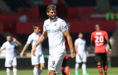 060816 -  Swansea City v Stade Rennais, Pre-season Friendly - Swansea City new signing Fernando Llorente starts the match