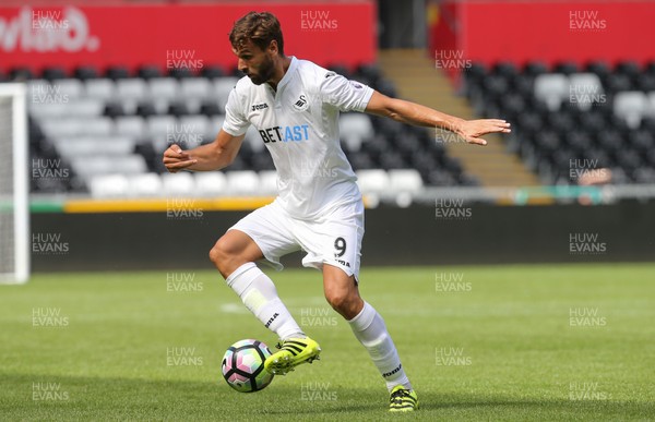 060816 -  Swansea City v Stade Rennais, Pre-season Friendly - Swansea City new signing Fernando Llorente