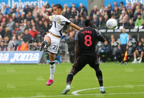 051019 - Swansea City v Stoke City, SkyBet Championship - Yan Dhanda of Swansea City fires s hot at goal
