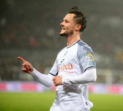 100424 - Swansea City v Stoke City - Sky Bet Championship - Liam Cullen of Swansea City celebrates scoring a goal