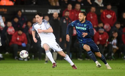 100424 - Swansea City v Stoke City - Sky Bet Championship - Charlie Patino of Swansea City 