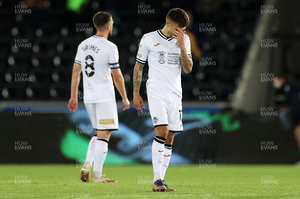 170821 - Swansea City v Stoke City - SkyBet Championship - A dejected Jamie Paterson of Swansea City at full time