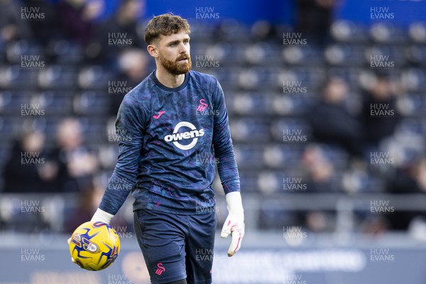 041123 - Swansea City v Sunderland - Sky Bet Championship - Swansea City goalkeeper Andy Fisher during the warm up