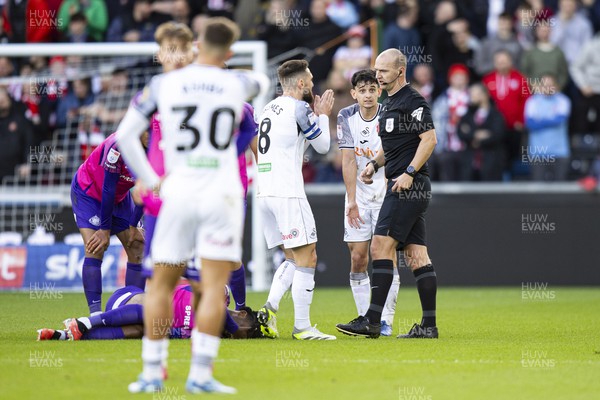 041123 - Swansea City v Sunderland - Sky Bet Championship - Charlie Patino of Swansea City after being shown a red card