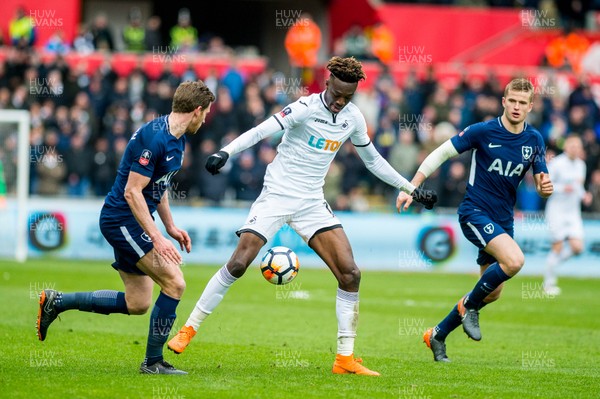 170318 - Swansea City v Tottenham Hotspur, FA CUP -Tammy Abraham of Swansea tries to move the ball forwards 
