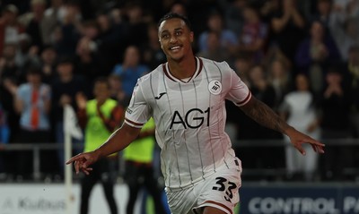 010926 Swansea City v Watford, EFL Sky Bet Championship - Adam Idah of Swansea City celebrates after he beats Watford goalkeeper Federico Ravaglia to score the second goal