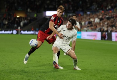 010926 Swansea City v Watford, EFL Sky Bet Championship - Josh Key of Swansea City and Hector Kyprianou of Watford compete for the ball