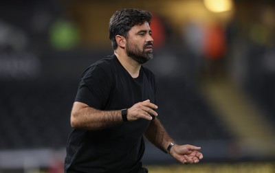 010926 Swansea City v Watford, EFL Sky Bet Championship - Swansea City head coach Vitor Matos reacts during the match
