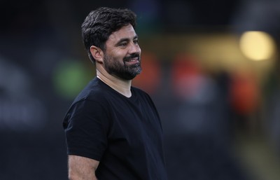 010926 Swansea City v Watford, EFL Sky Bet Championship - Swansea City head coach Vitor Matos reacts during the match