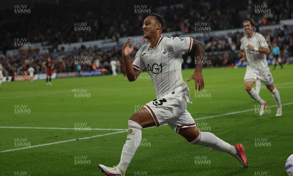 010926 Swansea City v Watford, EFL Sky Bet Championship - Adam Idah of Swansea City celebrates after he beats Watford goalkeeper Federico Ravaglia to score the second goal