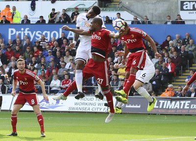 230917 - Swansea City v Watford, Premier League - Leroy Fer of Swansea City tries to head at goal