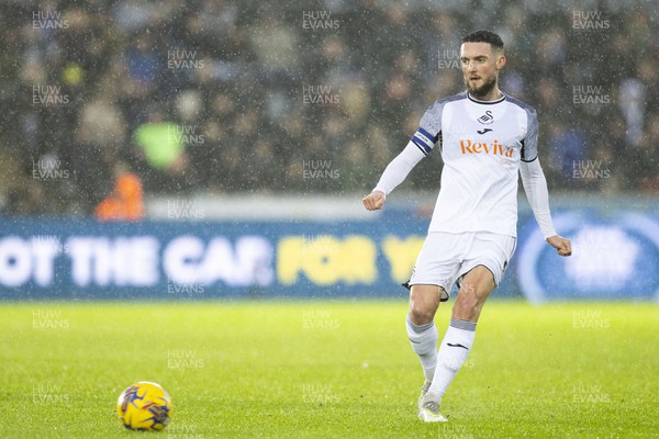 010124 - Swansea City v West Bromwich Albion - Sky Bet Championship - Matt Grimes of Swansea City in action
