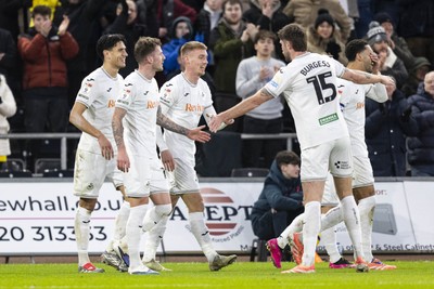 010126 - Swansea City v West Bromwich Albion - Sky Bet Championship - Jay Fulton of Swansea City celebrates scoring his sides first goal