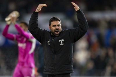 010126 - Swansea City v West Bromwich Albion - Sky Bet Championship - Swansea City manager Vítor Matos at full time