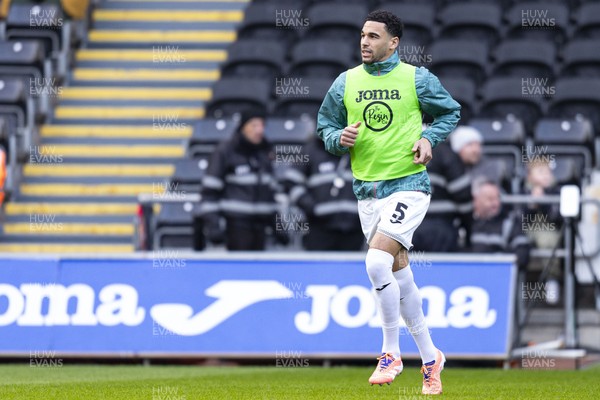 010126 - Swansea City v West Bromwich Albion - Sky Bet Championship - Ben Cabango of Swansea City during the warm up