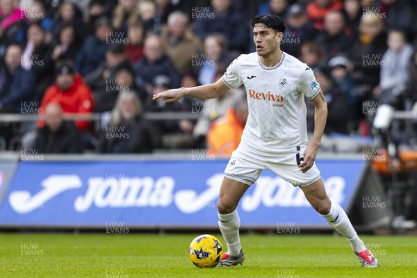 010126 - Swansea City v West Bromwich Albion - Sky Bet Championship - Marko Stamenic of Swansea City in action