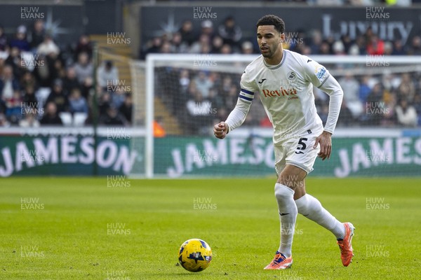 010126 - Swansea City v West Bromwich Albion - Sky Bet Championship - Ben Cabango of Swansea City in action
