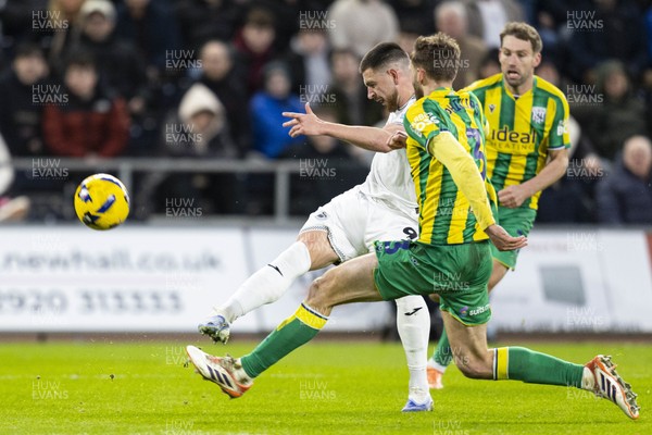 010126 - Swansea City v West Bromwich Albion - Sky Bet Championship - Zan Vipotnik of Swansea City in action