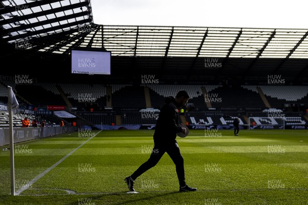010126 - Swansea City v West Bromwich Albion - Sky Bet Championship - West Brom coach during the warm up