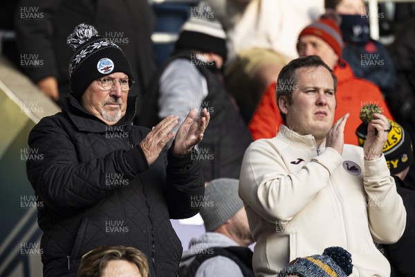 010126 - Swansea City v West Bromwich Albion - Sky Bet Championship - Swansea City fans