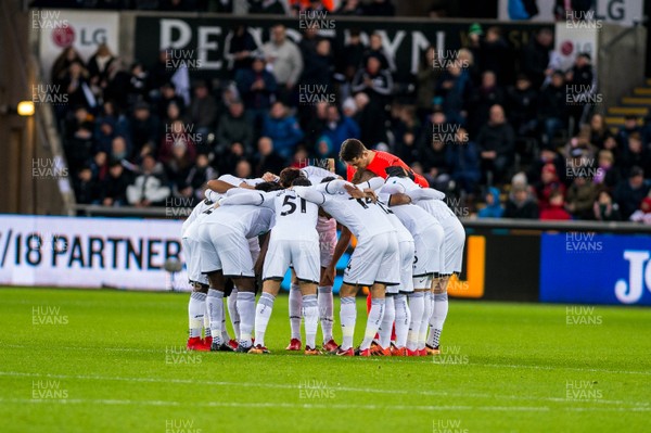 091217 - Swansea City v West Bromwich Albion, Premier League - Swansea City team huddle 