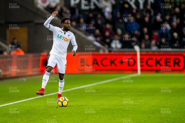 091217 - Swansea City v West Bromwich Albion, Premier League -  Nathan Dyer of Swansea City in action 