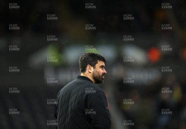 110126 - Swansea City v West Bromwich Albion - FA Cup Third Round - Swansea City Manager Vitor Matos 