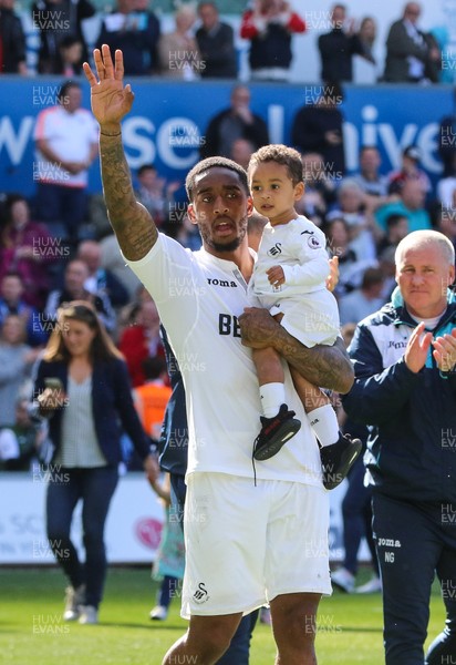 210517 - Swansea City v West Bromwich Albion, Premier League - Leroy Fer of Swansea City joins the rest of squad and their families as they parade around the Liberty Stadium at the end of the match to thank fans for their support