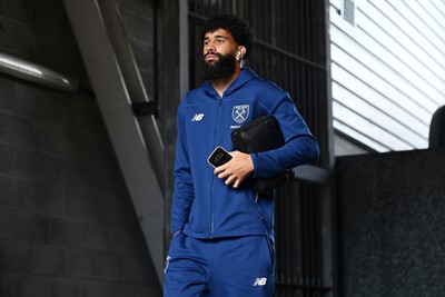 171026 - Swansea City v West Ham United - Sky Bet Championship - Pablo of West Ham arrives at the stadium ahead of the match