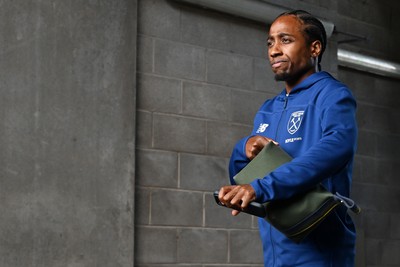 171026 - Swansea City v West Ham United - Sky Bet Championship - Kyle Walker-Peters of West Ham arrives at the stadium ahead of the match