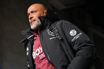 171026 - Swansea City v West Ham United - Sky Bet Championship - Nuno Espirito Santo, West Ham manager arrives at the stadium ahead of the match