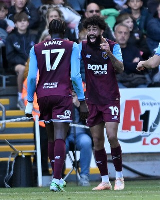 171026 - Swansea City v West Ham United - Sky Bet Championship - Pablo of West Ham celebrates scoring a goal with team mates