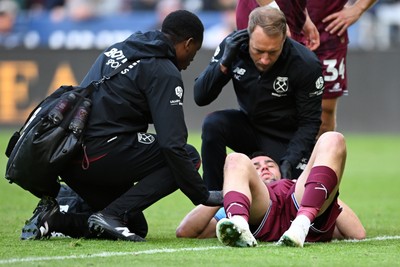 171026 - Swansea City v West Ham United - Sky Bet Championship - Max Kilman of West Ham goes down injured