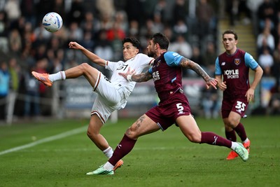 171026 - Swansea City v West Ham United - Sky Bet Championship - Elijah Just of Swansea City is challenged by Morato of West Ham