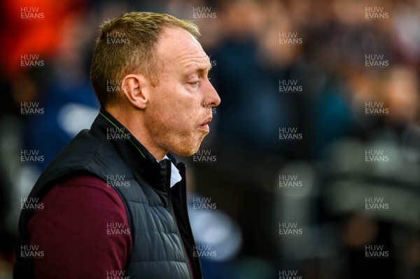 180120 - Swansea City v Wigan Athletic, SkyBet Championship - Swansea Manager, Steve Cooper looks on 