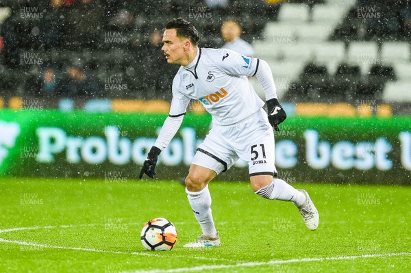170118 - Swansea City v Wolverhampton Wonderers, FA CUP Replay - Roque Mesa of Swansea City in action 