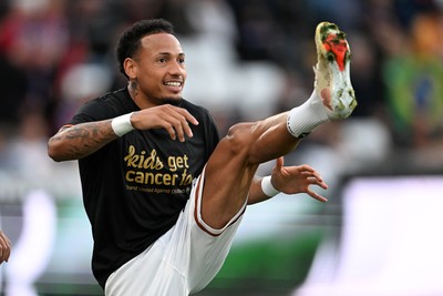 050926 - Swansea City v Wrexham - Sky Bet Championship - Ronald of Swansea City warming up