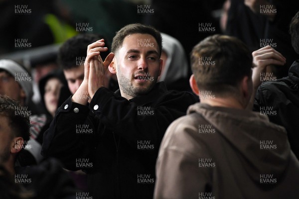 191225 - Swansea City v Wrexham - Sky Bet Championship - Swansea fans celebrate after Zan Vipotnik of Swansea City scores the equalising goal
