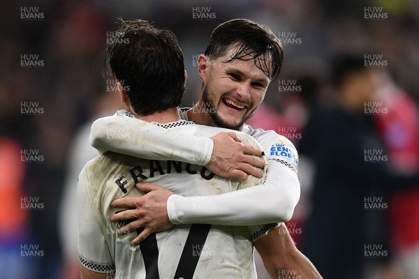 191225 - Swansea City v Wrexham - Sky Bet Championship - Liam Cullen of Swansea City and Goncalo Franco of Swansea City celebrates the win at full time