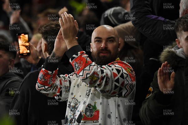 191225 - Swansea City v Wrexham - Sky Bet Championship - fans