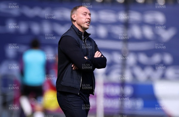 170421 - Swansea City - Wycombe Wanderers - SkyBet Championship - Swansea City Manager Steve Cooper